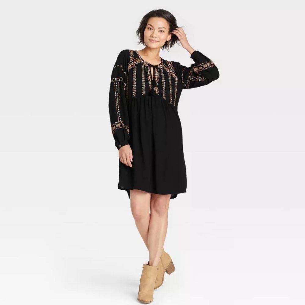 Knox Rose- Black Embroidered Long Sleeve Mini Dress- Sz. L
